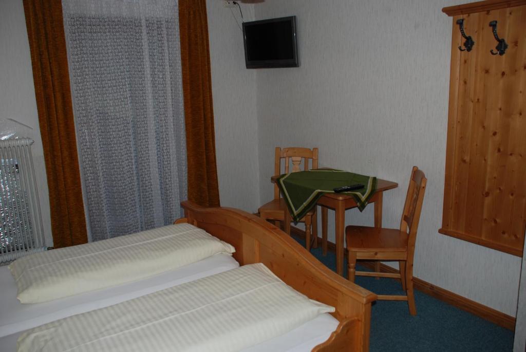 Pension Baeuerle Heiligenblut Habitación foto